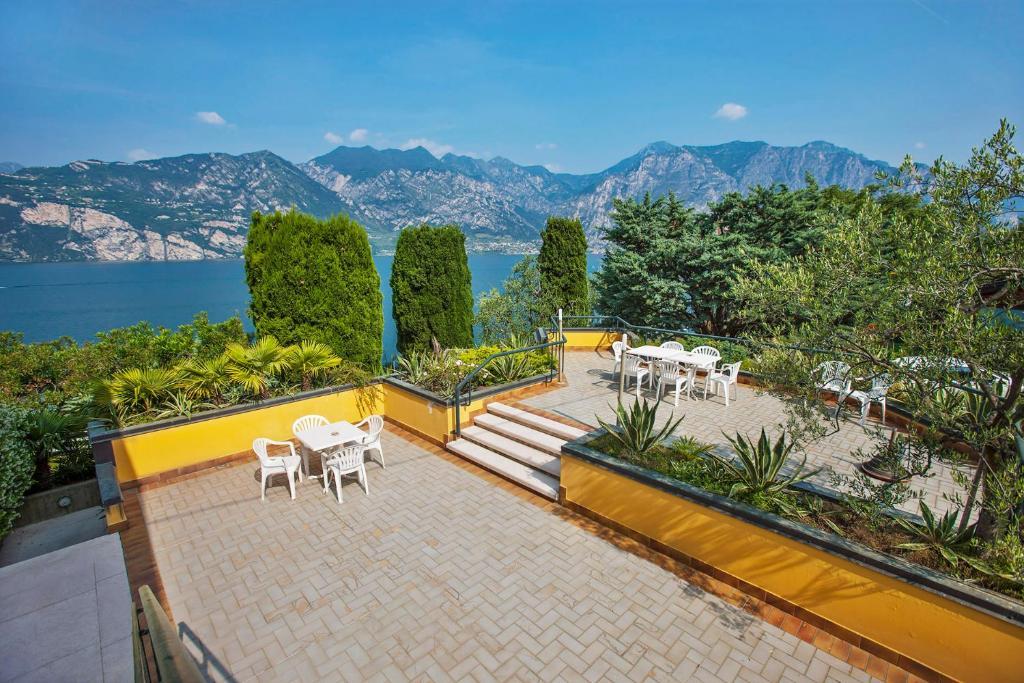 Residence Parco Lago Di Garda Malcesine Kültér fotó