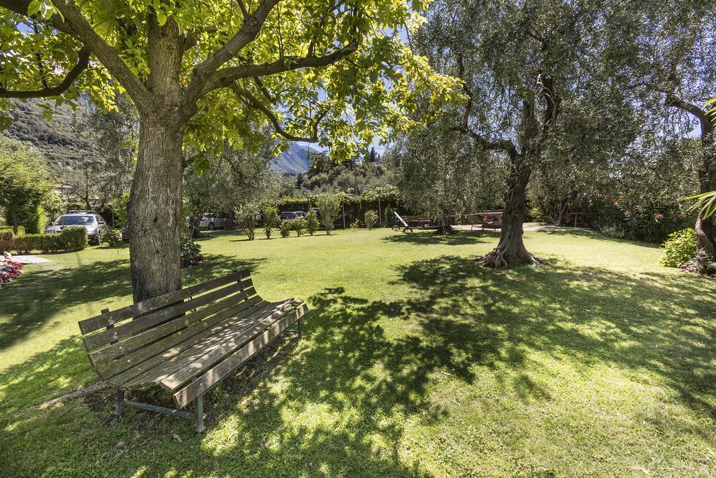 Residence Parco Lago Di Garda Malcesine Kültér fotó