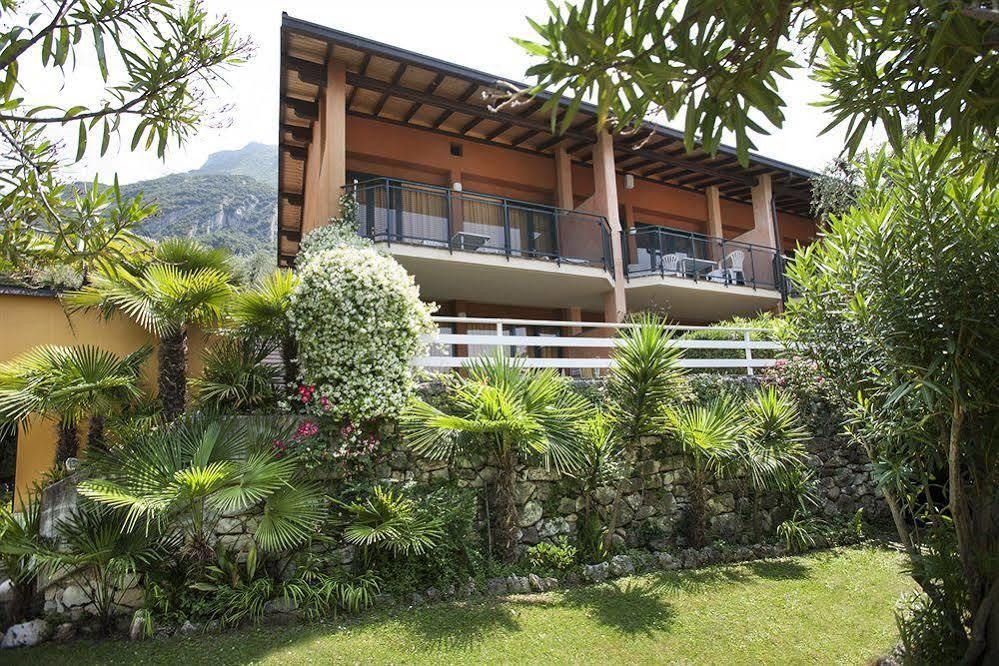 Residence Parco Lago Di Garda Malcesine Kültér fotó