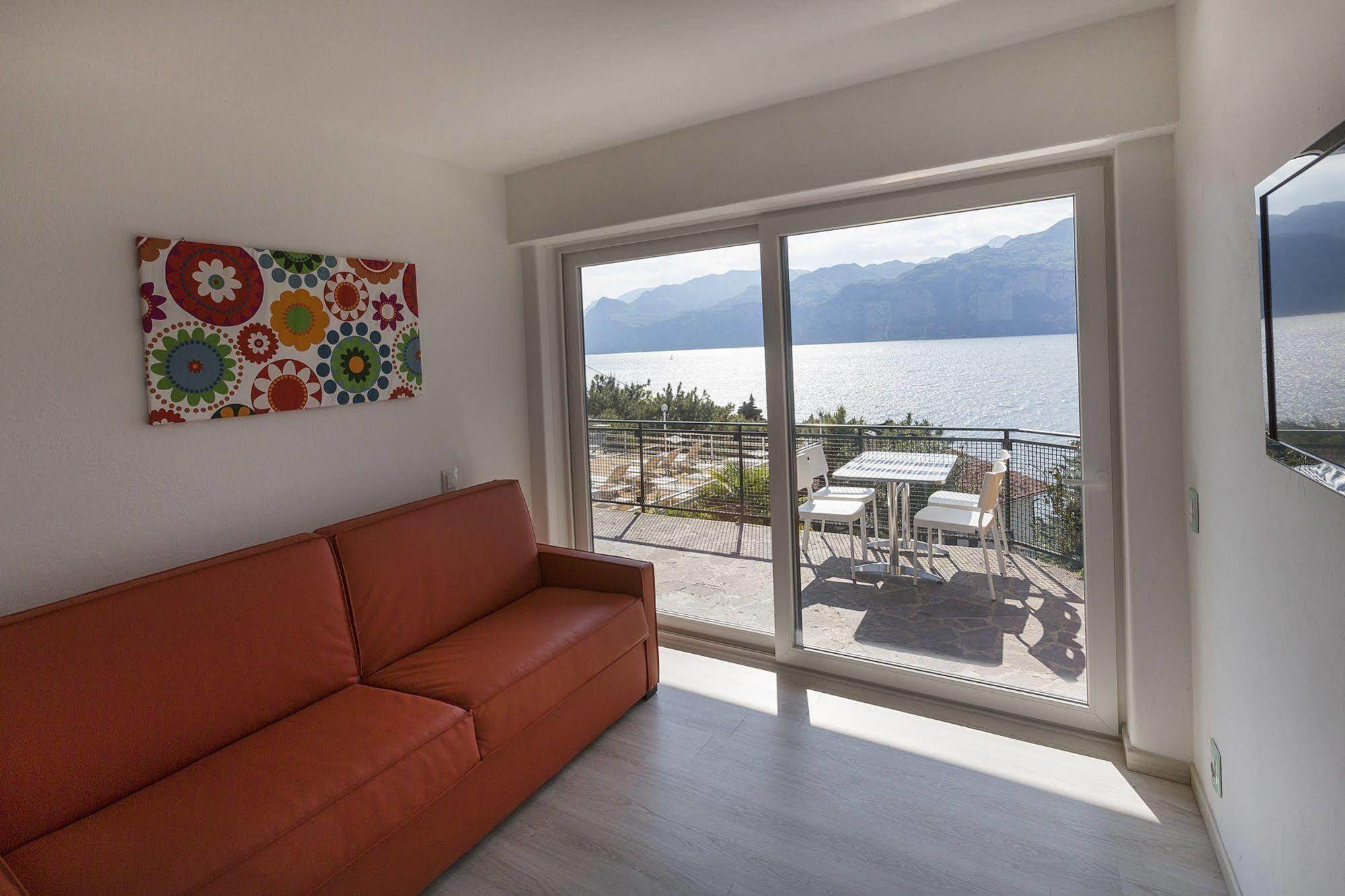 Residence Parco Lago Di Garda Malcesine Kültér fotó