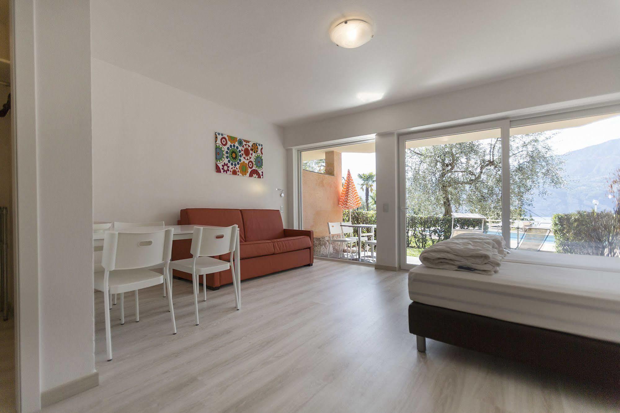 Residence Parco Lago Di Garda Malcesine Kültér fotó