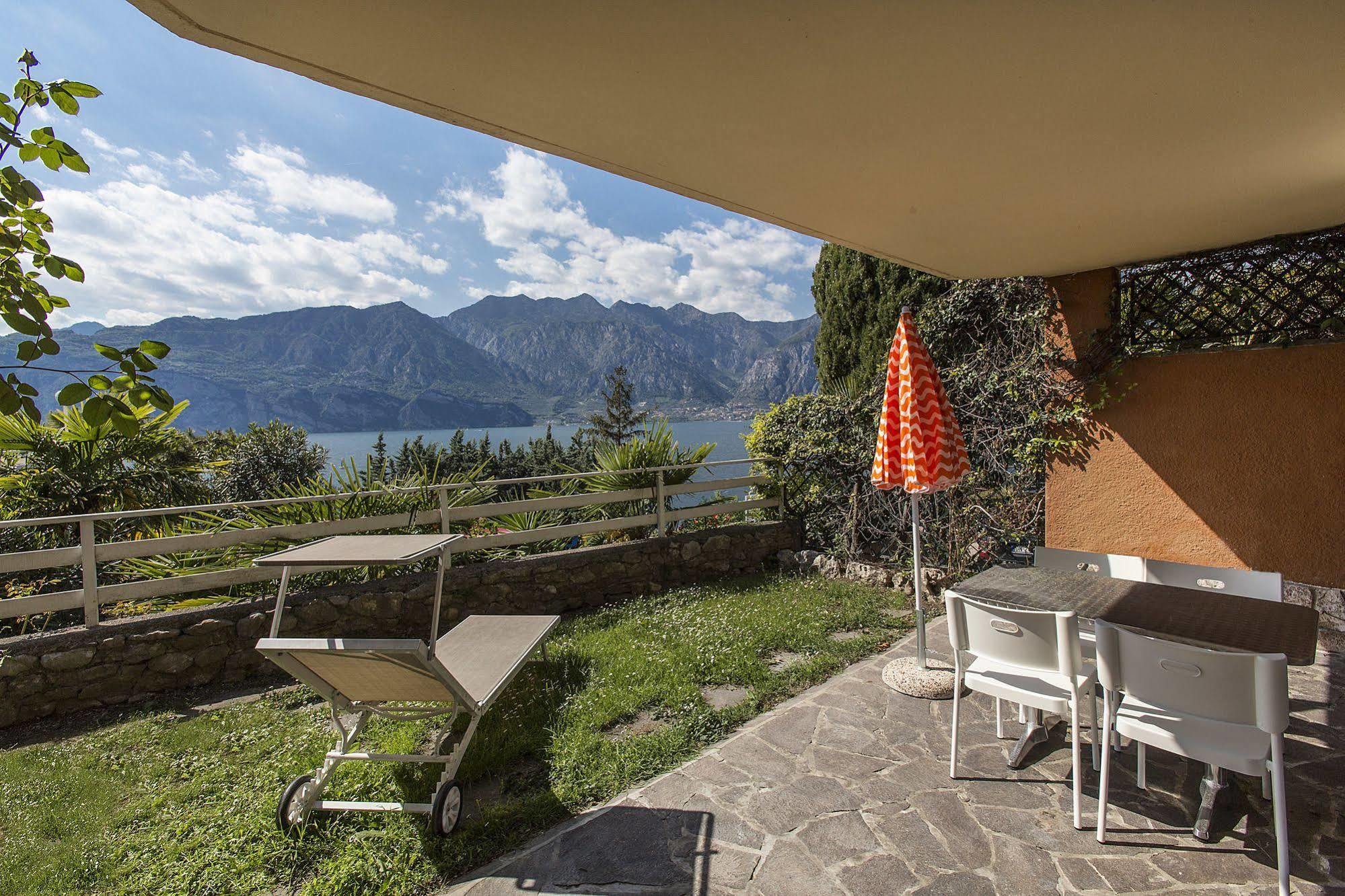 Residence Parco Lago Di Garda Malcesine Kültér fotó
